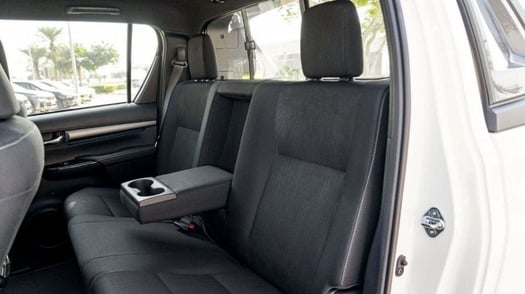 Toyota Hilux Adventure 2.8L, 2024, boîte Automatique, état impeccable