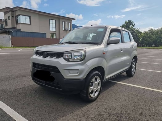 SUZUKI S-PRESSO Manuel, Bien Entretenu, Vignette et Assurance Valide