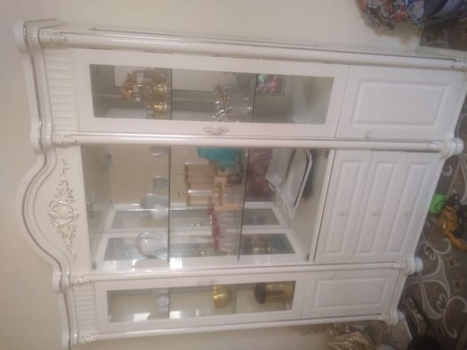 Armoire en excellent état à vendre