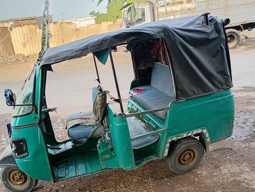 Bajaj Mahindra à vendre, bon état, prix négociable