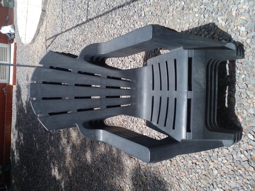 Lot de 4 chaises de jardin vert foncé en excellent état
