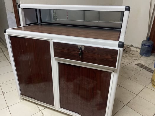 Comptoirs en aluminium solide - Bon état à vendre