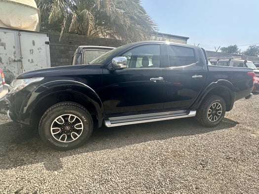 Fiat Fullback 2018, boîte manuelle, toutes options, excellent état