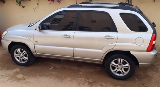 Kia Sportage 2009, SUV fiable et spacieux, bon état, climatisation