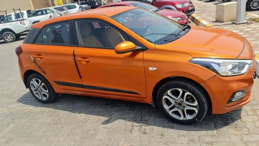 Hyundai i20 2021 en location, boîte automatique, pneu et clim inclus