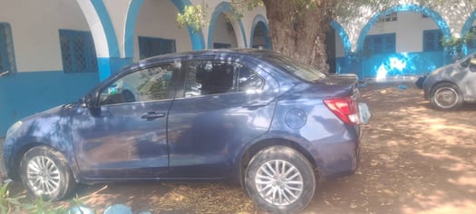 Suzuki Dzire , essence, boîte auto, excellent état