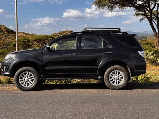 Toyota Fortuner 2015