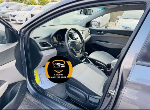 Hyundai Accent 2019, essence, automatique, état impeccable