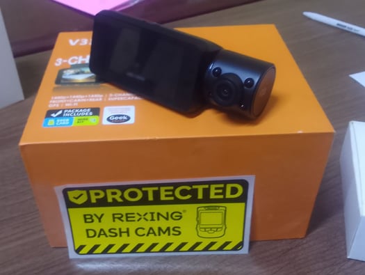 Caméra Rexing V33 Plus avec Wi-Fi et GPS intégrés