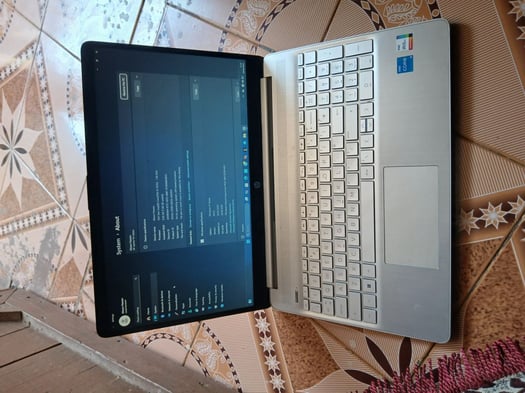 Ordinateur Intel Core i5 12ème génération avec carte graphique