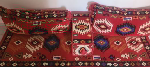 Canapé de sol et tapis à vendre