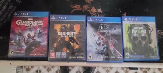 Lot de 4 jeux PS4 à prix réduit