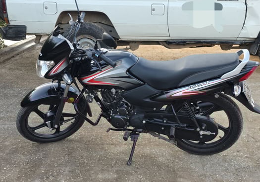 Moto TVS 100cc, bon état