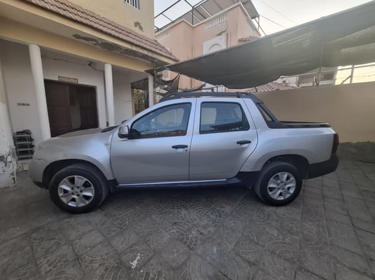 Renault Oroch 2017, essence, climatisation, 36 000 km, en excellent état