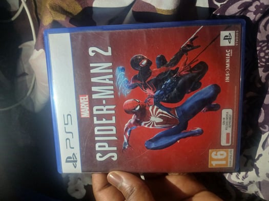 Spider Man 2 pour PS5 en parfait état
