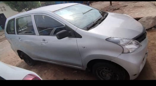 Toyota Avanza, essence, économique, climatisation parfaite