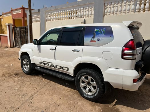 Toyota Prado LJ120 5L, diesel, excellent état