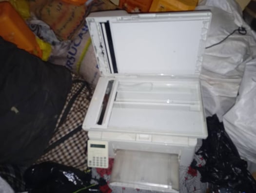 Imprimante blanche en excellent état à vendre