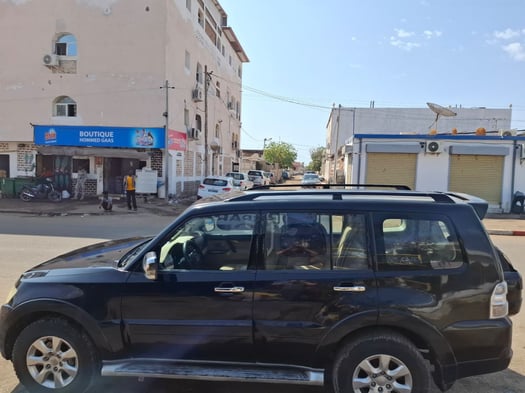 Mitsubishi Pajero 2016, diesel, boîte automatique, en excellent état