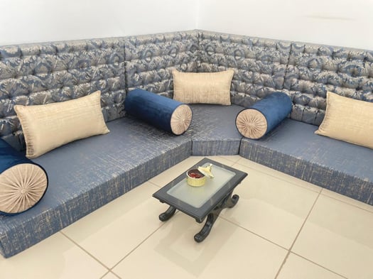 Salons traditionnels Qaaci sur-mesure plusieurs coloris et tissus au choix