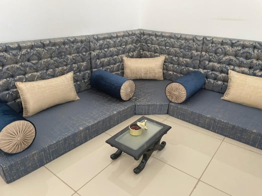 Salons traditionnels Qaaci sur-mesure plusieurs coloris et tissus au choix