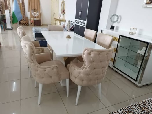 Salle à manger complète avec table marbre et buffet