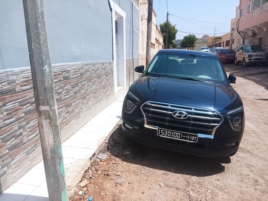 Hyundai CRETA 2023 neuve, climatisée, bon état