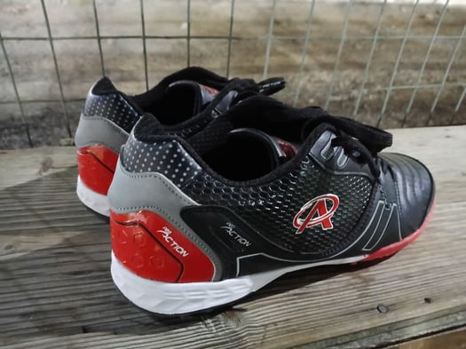 Chaussures de football stabilisées, comme neuves
