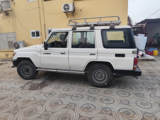 Toyota Land Cruiser Hard Top 2009, en bon état, à vendre