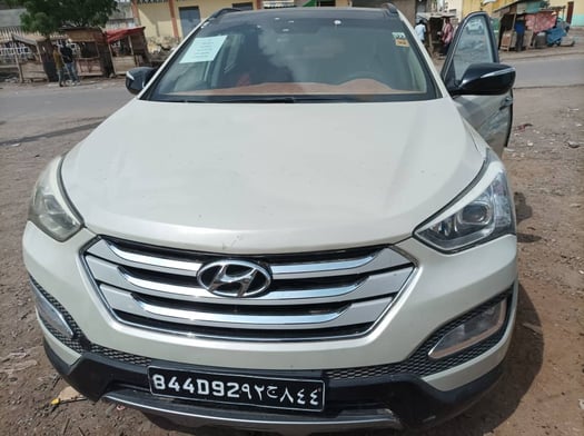 Hyundai Santa Fe 2014, diesel, boîte automatique, très bon état