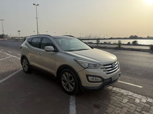 Hyundai Santa Fe, toutes options, toit panoramique, boîte automatique