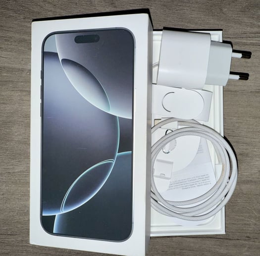 iPhone 16 Pro Max en parfait état