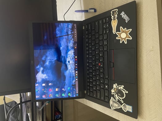 PC Lenovo ThinkPad T490 16Go RAM, 256Go Stockage, i7 vPro, Face ID
