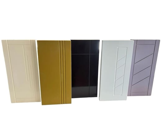 Portes intérieures design – Finitions variées sur-mesure