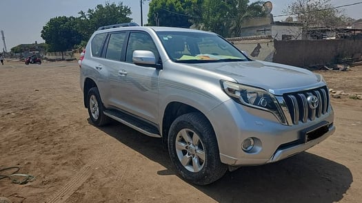 TOYOTA HILUX 2015 AUTOMATIQUE, TOYOTA PRADO VX AUTOMATIQUE