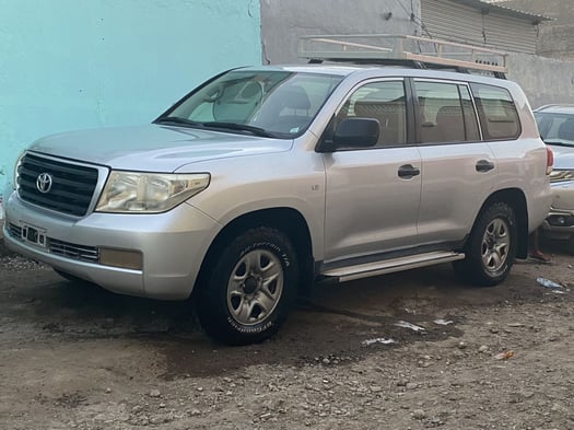 Toyota Land Cruiser V8 2011 Diesel Manuelle Hors taxe