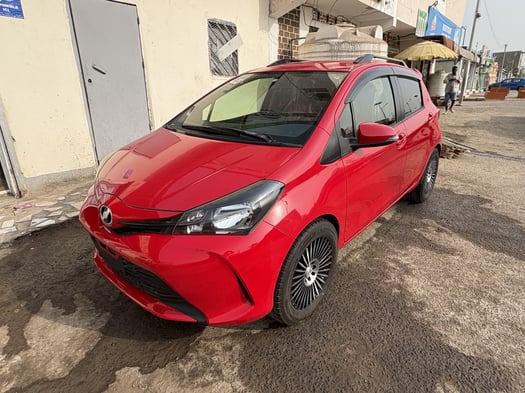 Toyota Vitz 2017 économique en excellent état