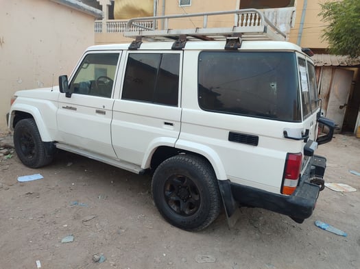 Hard top 4X4, prix négociable