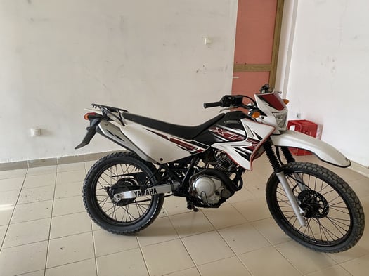 Moto Yamaha XTZ125, économique, bon état