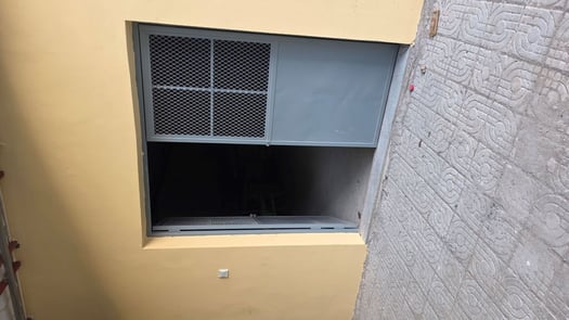 À louer bureaux 200 m² à Héron avec ascenseur et vue sur mer