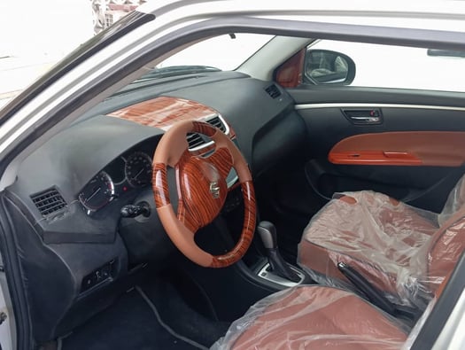 Suzuki Swift 2016, boîte automatique, climatisation fonctionnelle