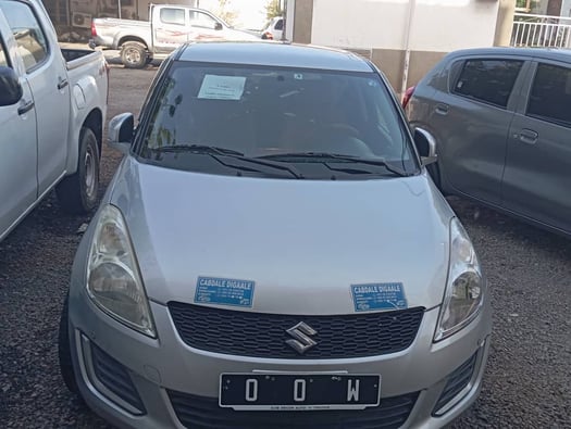 Suzuki Swift 2016, boîte automatique, climatisation fonctionnelle