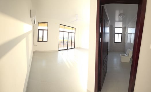 Bureaux 177 m² à louer au Héron – Immeuble professionnel face au PAM