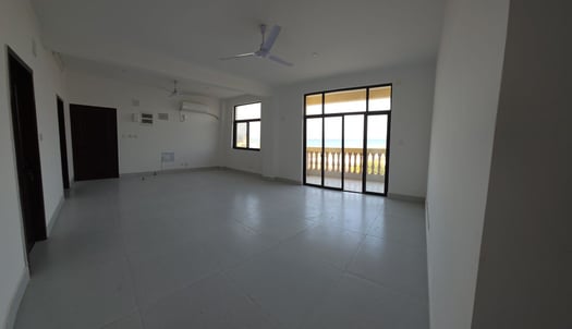 Bureaux 177 m² à louer au Héron – Immeuble professionnel face au PAM