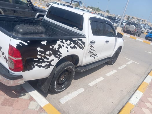Toyota Hilux 2017, état impeccable, climatisation fonctionnelle