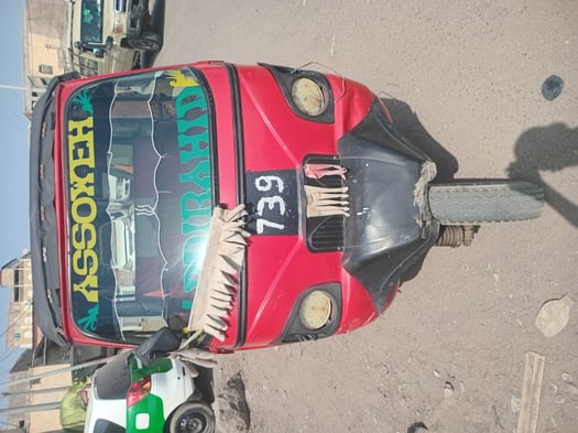 Bajaj Mahindra en bon état