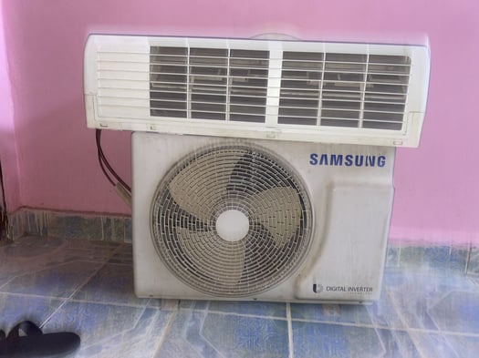 Climatiseur Samsung 12000 BTU – Très bon état