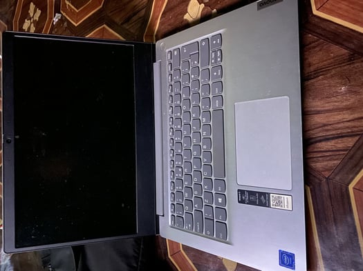 Lenovo IdeaPad 3 - Ordinateur portable i5 en excellent état