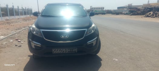 Location de deux KIA Sportage 2016 diesel, clim, écran Android, caméra de recul à Djibouti