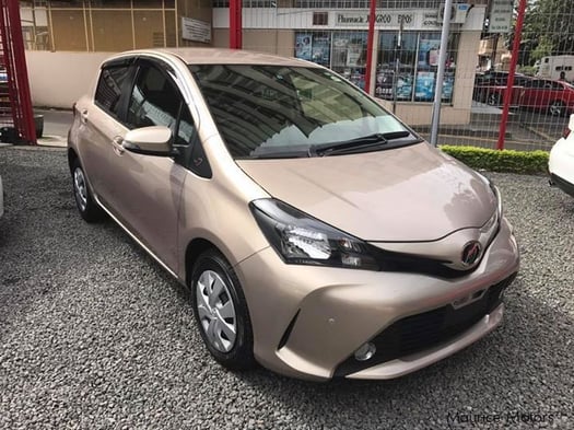 Location Toyota Vitz 2014, essence, courte et longue durée